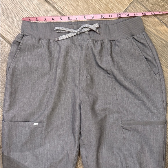 Fabletics - Picture 7 of 9